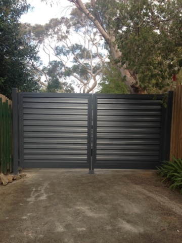 Automatic Swinging Colourbond Gates Berowra, Sydney