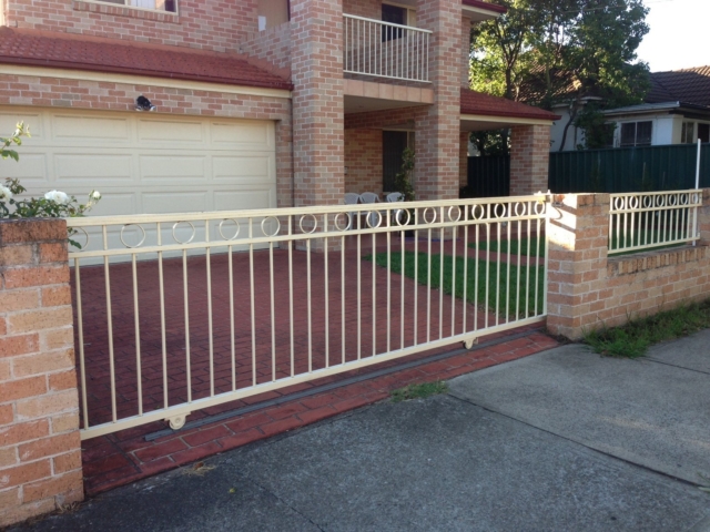 Automatic sliding gate Creators Range circles Sydney